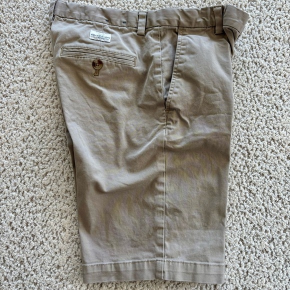 Vineyard Vines Boy’s 9” Breaker Short in Khaki Size 16 - Picture 3 of 5